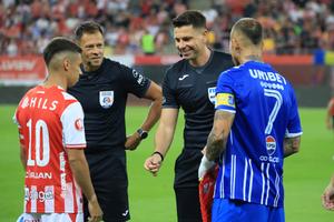 Scandal la vestiare » Alibec l-a lovit pe Armstrong în pauza de la Dinamo - Farul