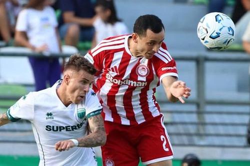 Octavian Popescu, la debutul pentru Levadiakos/ foto:  X @SportReport