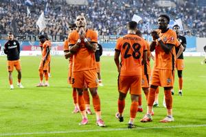 Fanii FCSB și-au distrus echipa după umilința trăită la Craiova: „Bine că au închis ușa la vestiar, că luam gol și de acolo”