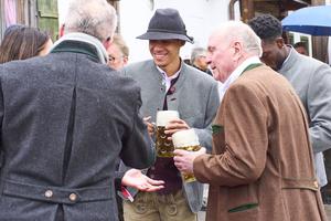 Jamal Musiala face afaceri la Oktoberfest! » Ofertă specială