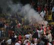 Fanii Farului au aruncat cu torțe în suporterii lui Dinamo