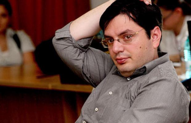 Un fost ministru al Tineretului și Sportului ar fi acuzat de luare de mită! Ce sume ar fi primit