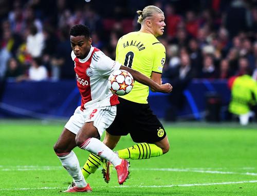 Borussia Dortmund a suferit cea mai mare înfrângere din istoria participărilor în Liga Campionilor, scor 0-4