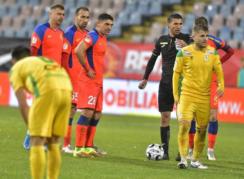 Andrei Miron, incert pentru meciul cu Farul
Foto: Imago