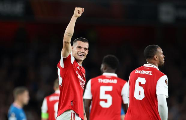 Arsenal continuă parcursul perfect din Europa League! Cătălin Cîrjan, rezervă în tabăra „tunarilor”