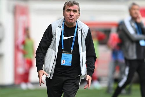 Gică Hagi, antrenorul Farului, l-a „urecheat” pe Adrian Mutu pentru o declarație făcută de antrenorul Rapidului înaintea meciului direct.
