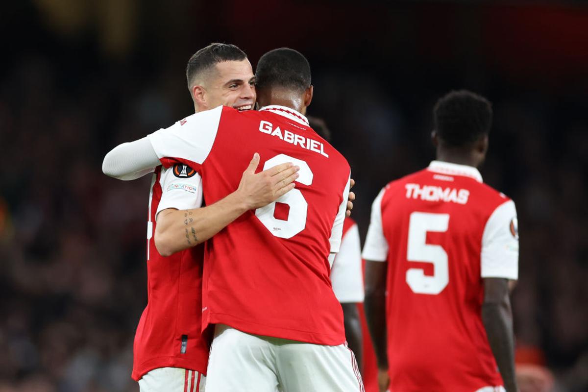 Arsenal continuă parcursul perfect din Europa League! Cătălin Cîrjan, rezervă în tabăra „tunarilor”