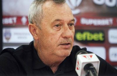 Concluziile lui Mircea Rednic după 2-2 cu Rapid: „Noi am avut ocazii, ei doar situații” + „Nu mă mai plâng, acum chiar am lot!”