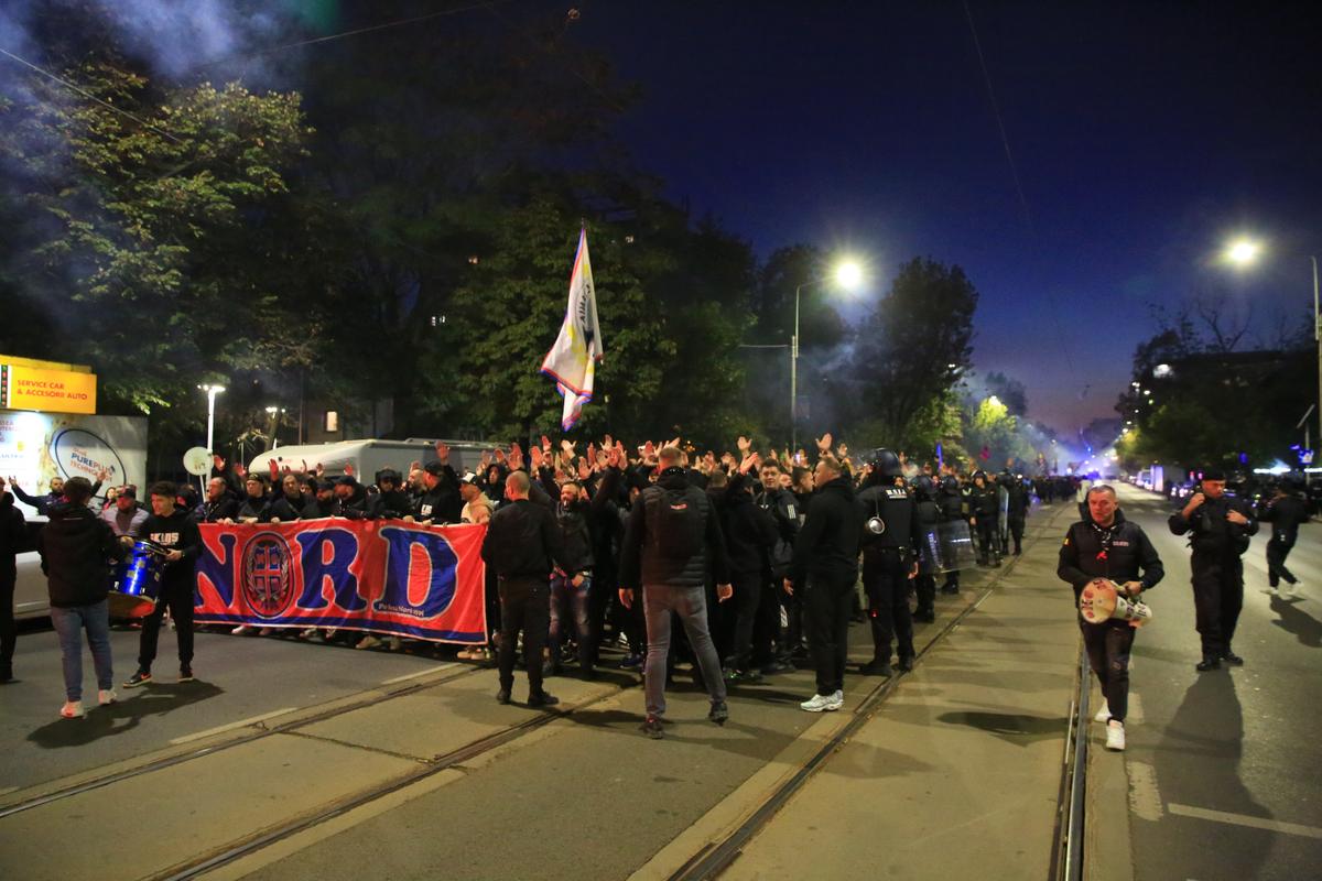 Corteo FCSB, imagini surprinse de Ionuț Iordache în drumul spre Arena Națională