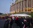 Suporterii celor de la Dinamo intră în stadion