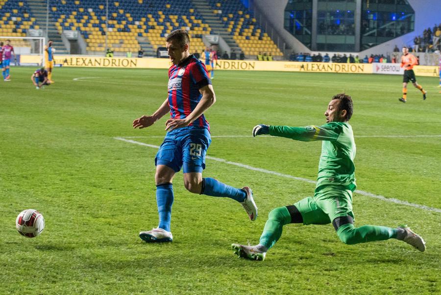 George Țucudean, jucând pentru FCSB / FOTO: Imago Images A jucat pentru Dinamo și FCSB și a dat un pronostic pentru „Derby de România”: „E echipa pe val”