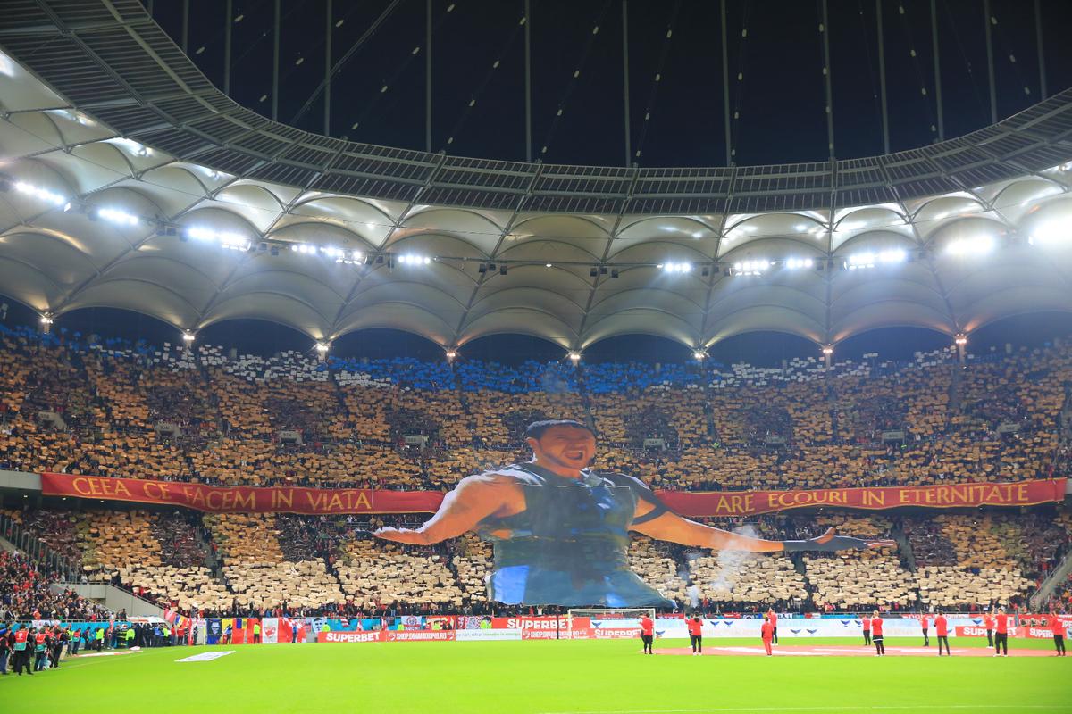 Toate mesajele și ironiile din derby-ul Dinamo - FCSB
