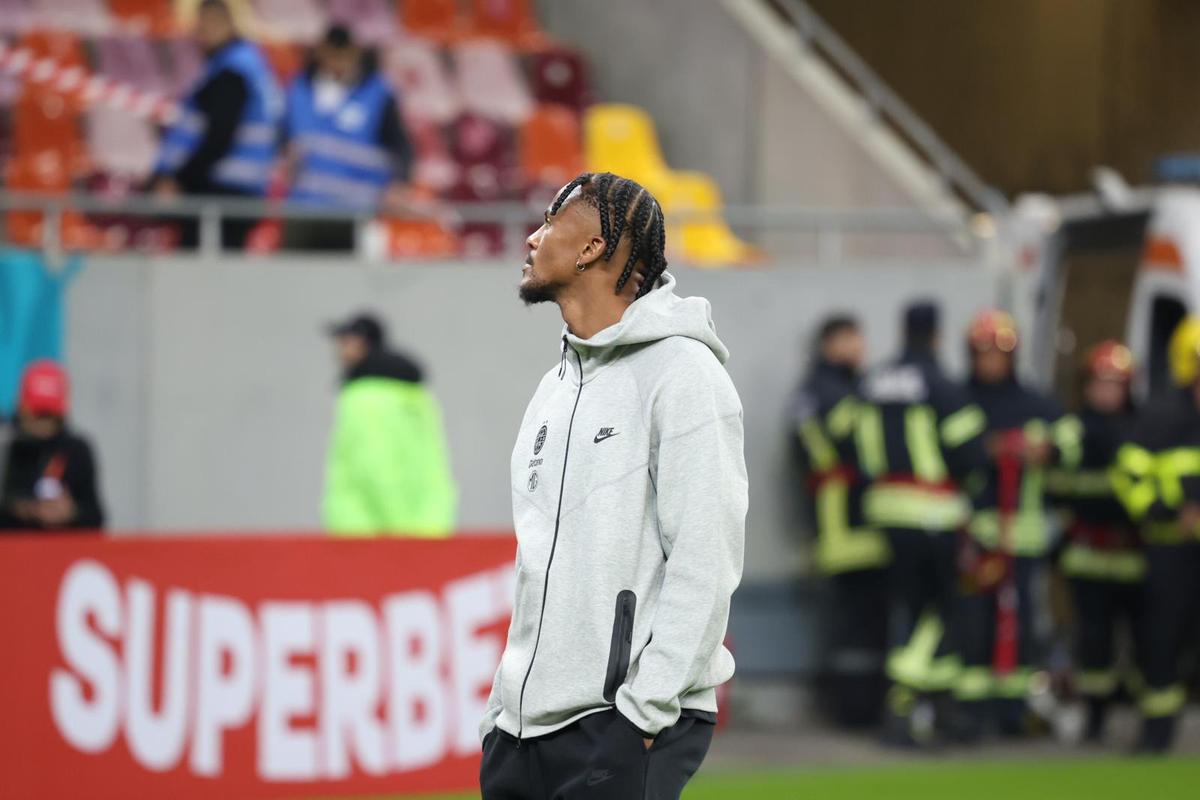 Siyabonga Ngezana, look special pentru Dinamo – FCSB » Cum a apărut la inspecția gazonului de pe Arena Națională