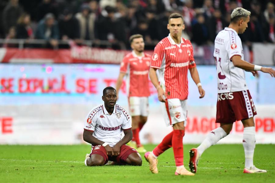 Cătălin Cîrjan, în Dinamo - Rapid. FOTO: GSP.ro Gloria lui Dinamo a dat în liderii lui Kopic: „Nu îmi plac, joacă mai bine fără ei!”