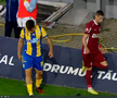 Moment uluitor în Petrolul - CFR Cluj! A avut o criză de nervi și aproape i-a distrus laptopul unui fotograf
