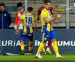 Moment uluitor în Petrolul - CFR Cluj! A avut o criză de nervi și aproape i-a distrus laptopul unui fotograf