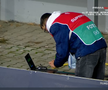 Moment uluitor în Petrolul - CFR Cluj! A avut o criză de nervi și aproape i-a distrus laptopul unui fotograf
