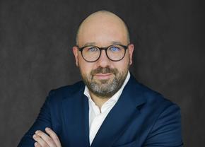 ZEN.COM se lansează oficial în România cu un cont în 35 de valute și patru planuri pentru consumatori
