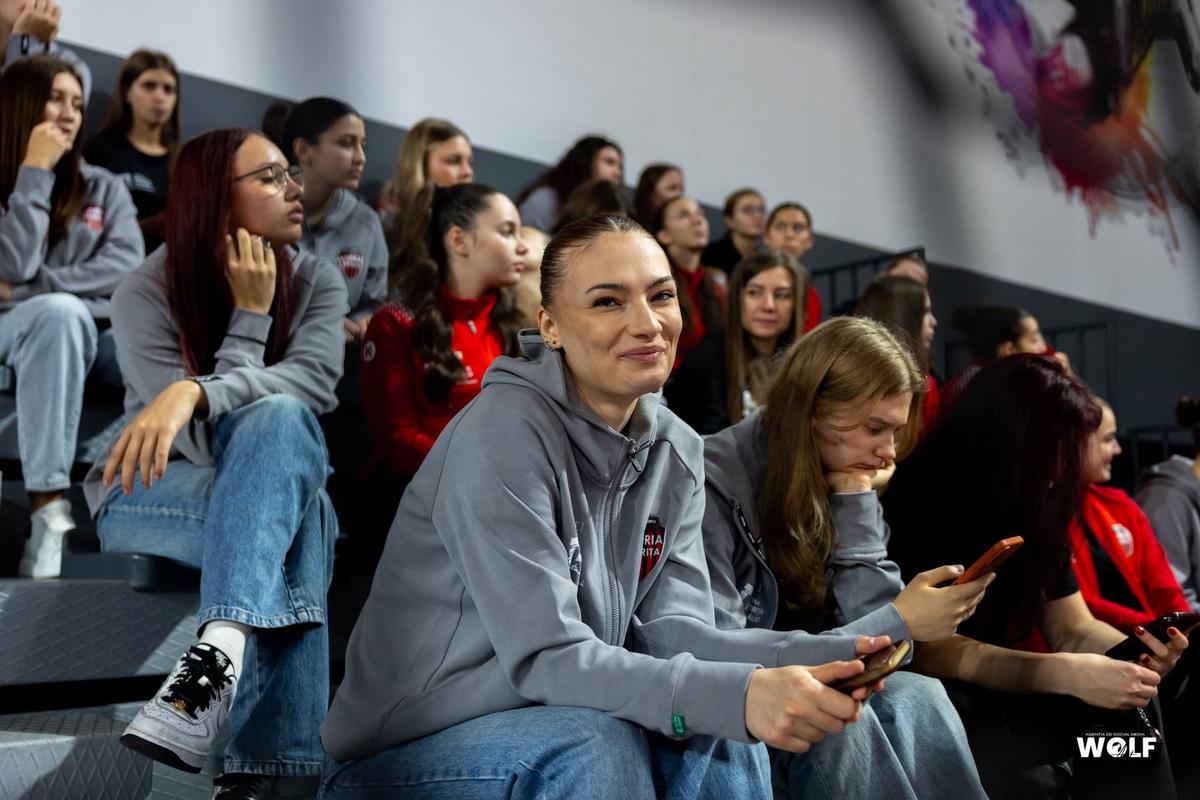 3.000 de tineri s-au adunat în sala polivalentă din România la un eveniment legat de conștientizarea riscurilor asociate consumului de droguri