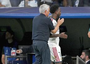 „E amenințat statutul de titular al lui Vinicius?” » Ce a răspuns Jose Mourinho