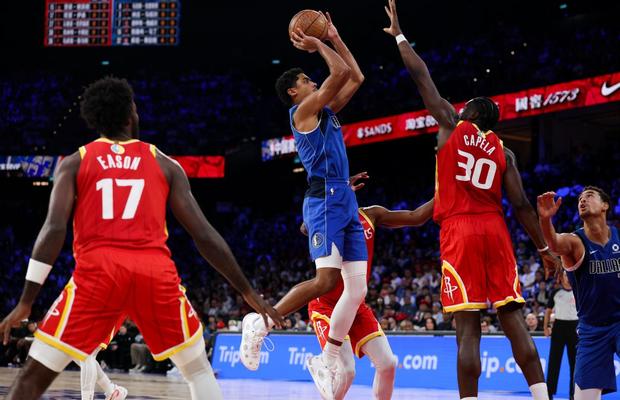 Al 81-lea sezon din istoria NBA începe în această seară: noua legătură a României cu cea mai importantă ligă de baschet din lume