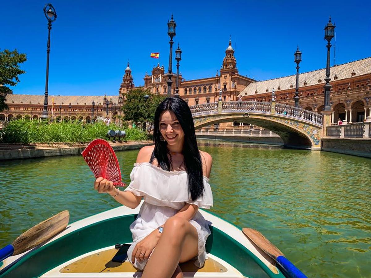 FOTO Corina Caragea pune capăt zvonurilor despre relația ei: „Nu vă mai luați după «fake news»”