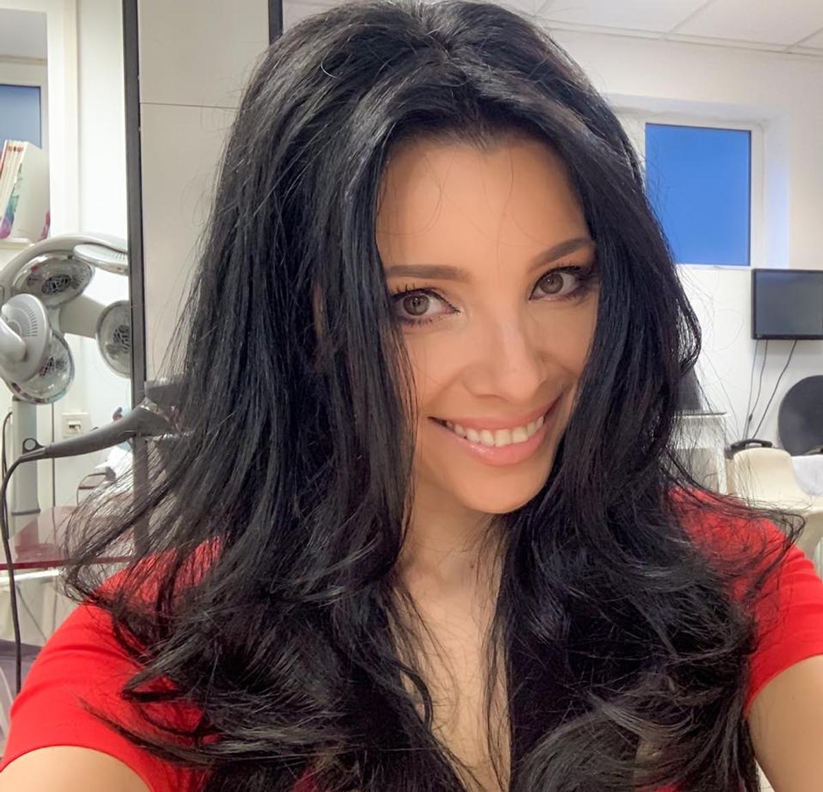 FOTO Corina Caragea pune capăt zvonurilor despre relația ei: „Nu vă mai luați după «fake news»”