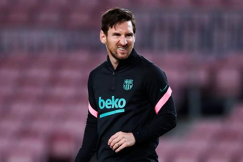 Căpitanul Leo Messi înfruntă la Madrid pe Atlético, una din victimele preferate, căreia i-a marcat 32 de goluri în 41 de dueluri. Are în total 677 în tricoul Barcelonei. Foto: Guliver/GettyImages