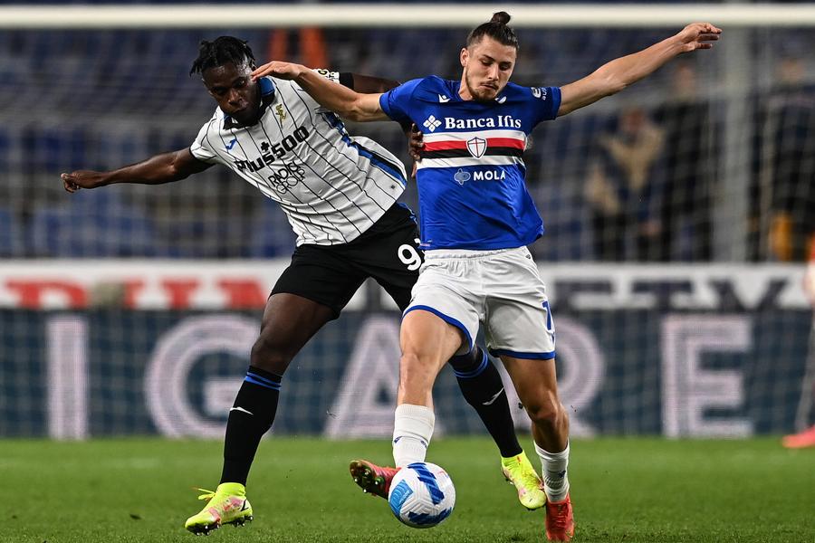 Radu Drăgușin // FOTO: Imago Șeful lui Juventus, încântat de un român! L-a prezentat acționarilor: „Mare valoare”