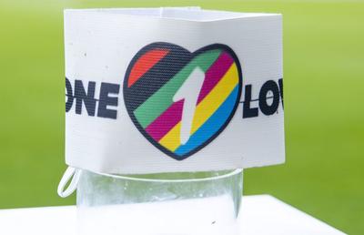 Măsură incredibilă pregătită în Qatar » Ce riscă să pățească fotbaliștii care vor purta banderola LGBTQ