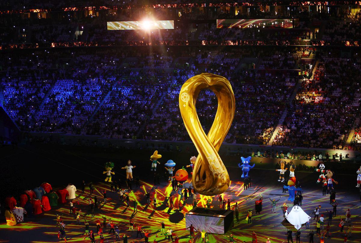 Spectacol grandios la ceremonia de deschidere a Campionatului Mondial din Qatar » Celebrul Morgan Freeman a apărut pe scenă