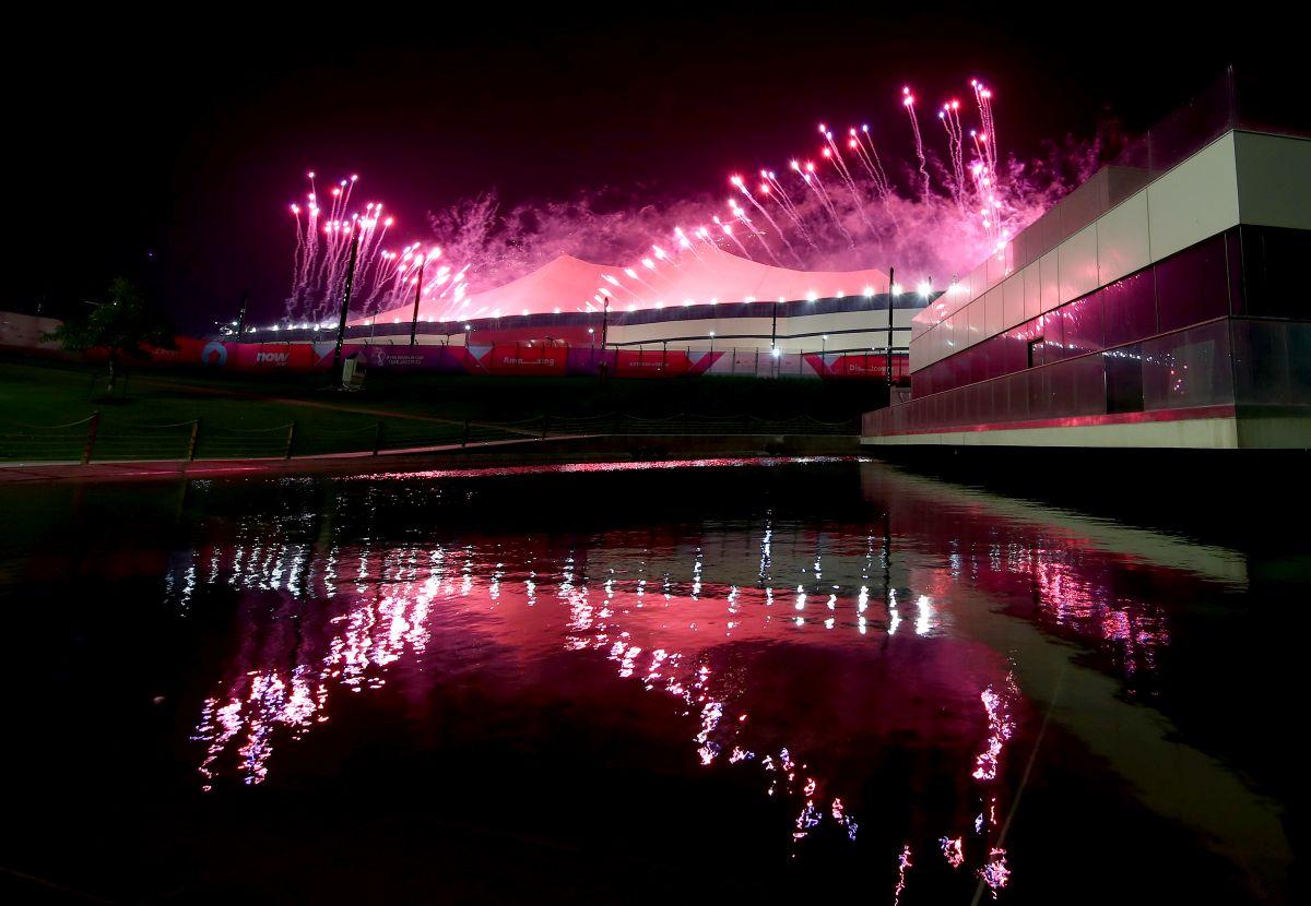 Spectacol grandios la ceremonia de deschidere a Campionatului Mondial din Qatar » Celebrul Morgan Freeman a apărut pe scenă