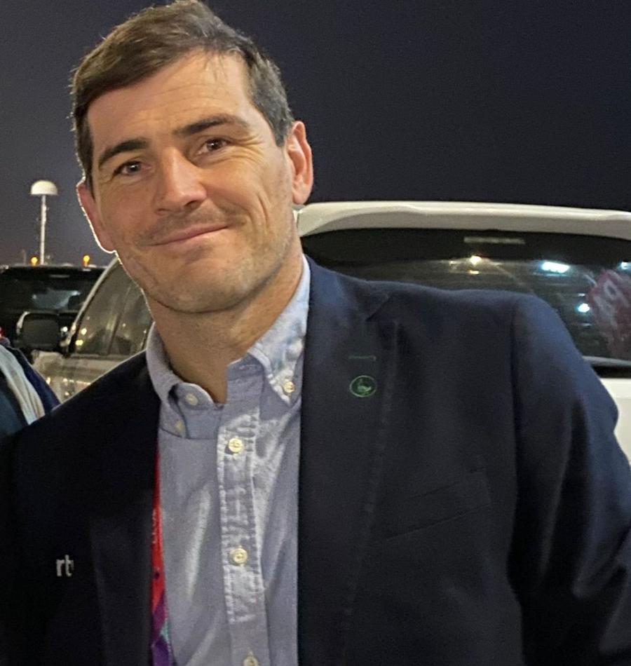 Iker Casillas se află în Qatar și a asistat la meciul de deschidere La coadă cu Casillas » Surpriză neplăcută pentru sutele de jurnaliști la ieșirea din stadion, după Qatar - Ecuador