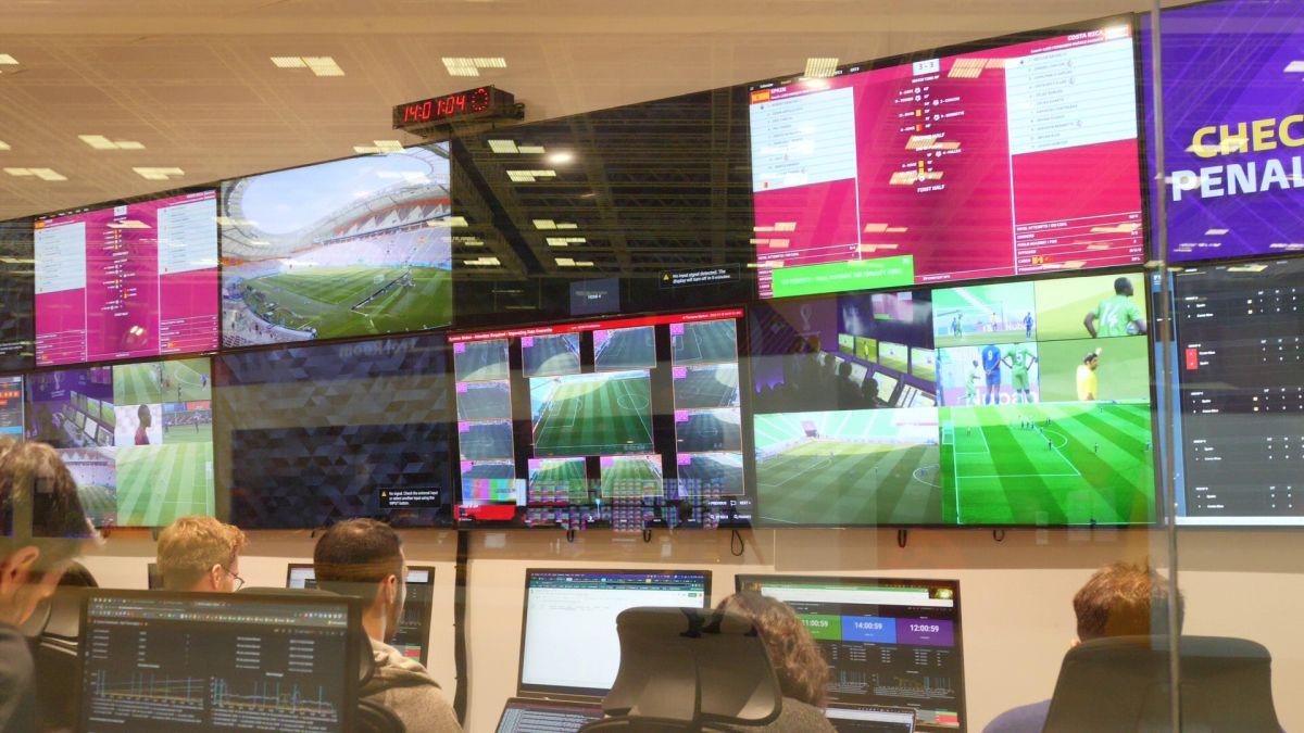De aici se produce și se cosmetizează Campionatul Mondial » GSP, insider în camera de comandă de la Centrul Media din Doha: „Ai impresia că te afli la NASA”