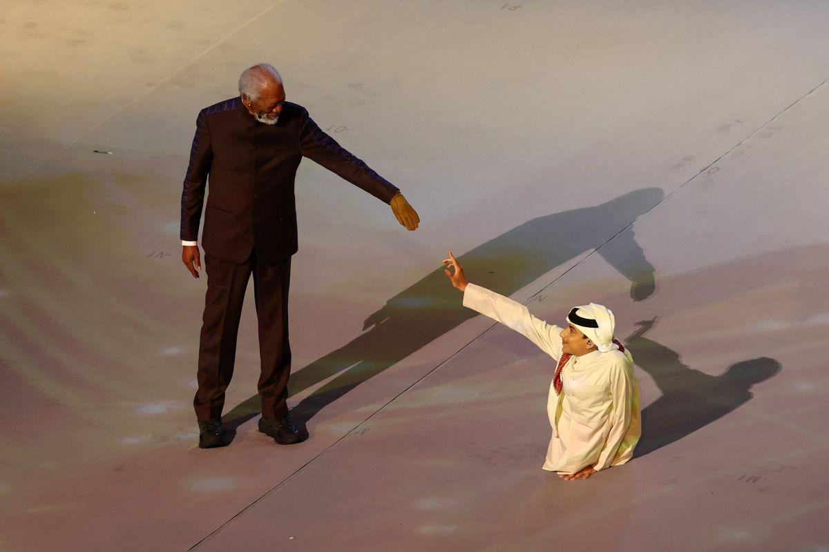 Spectacol grandios la ceremonia de deschidere a Campionatului Mondial din Qatar » Celebrul Morgan Freeman a apărut pe scenă