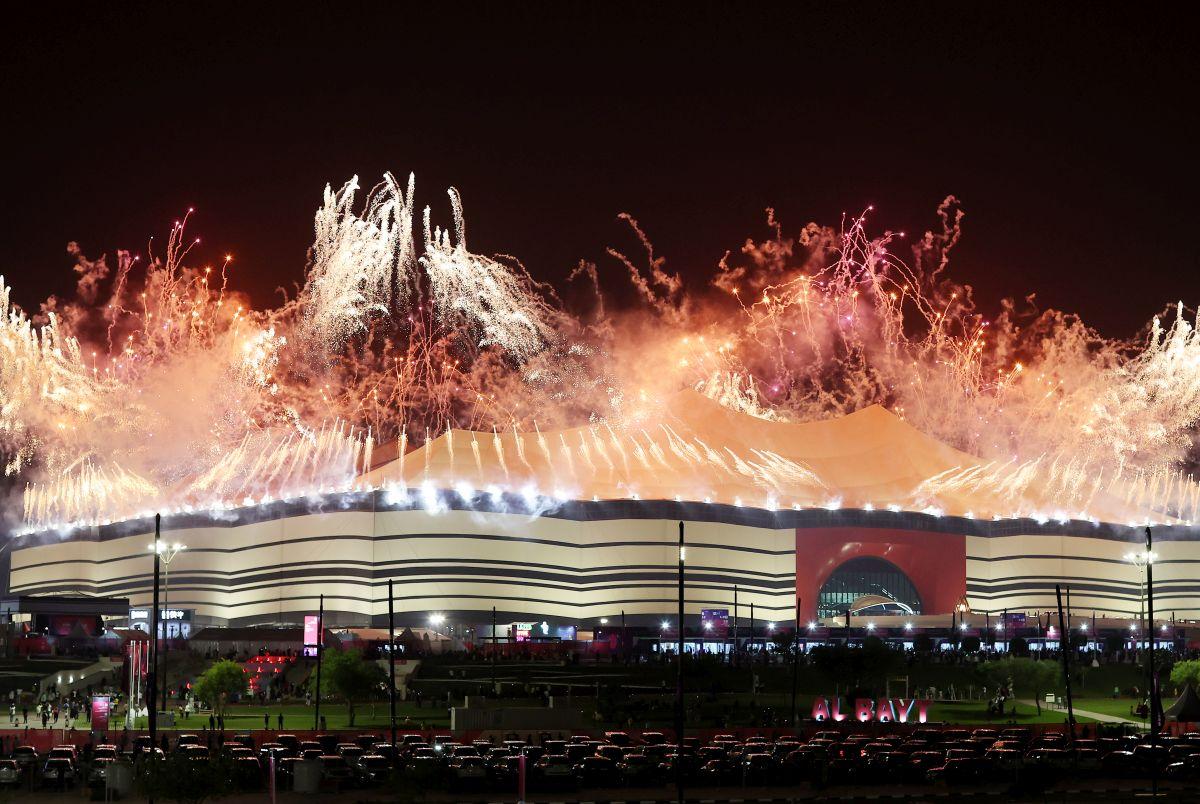 Spectacol grandios la ceremonia de deschidere a Campionatului Mondial din Qatar » Celebrul Morgan Freeman a apărut pe scenă