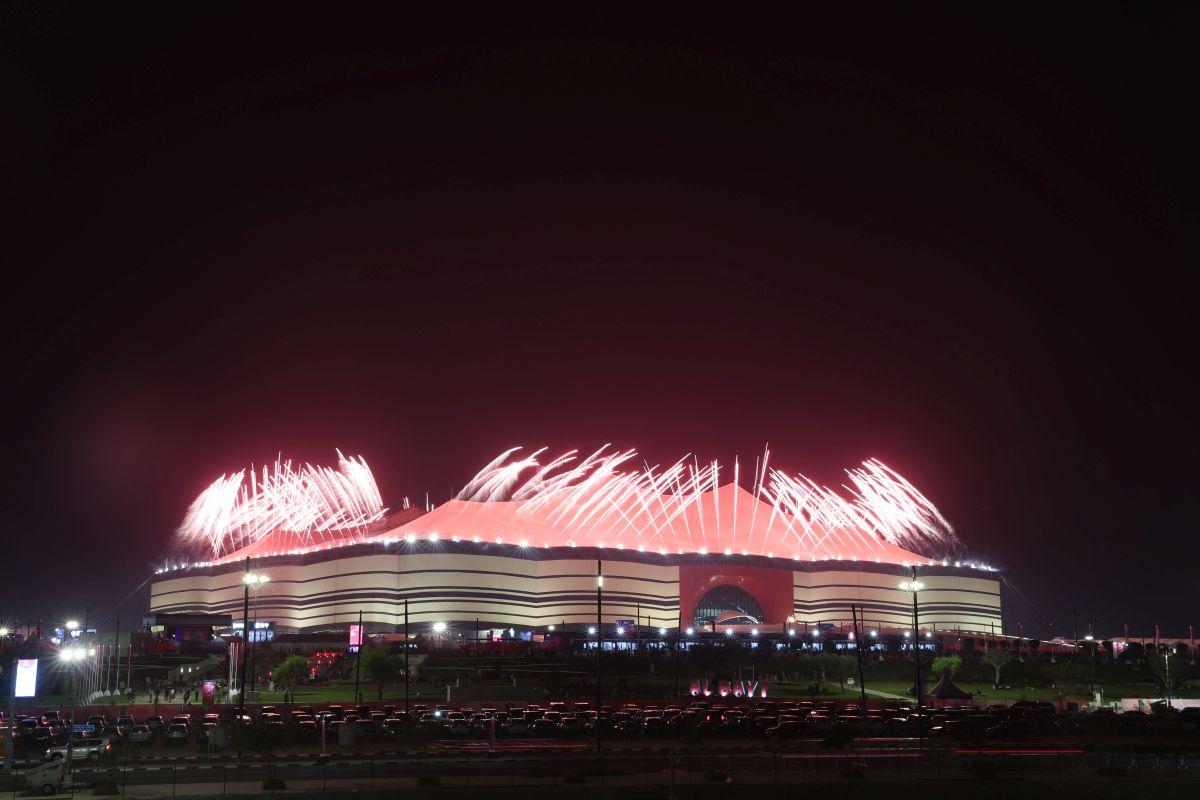 Spectacol grandios la ceremonia de deschidere a Campionatului Mondial din Qatar » Celebrul Morgan Freeman a apărut pe scenă