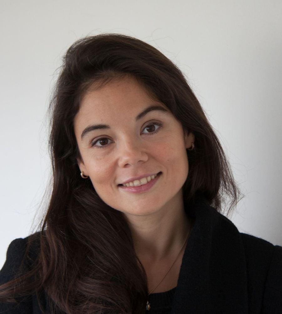 Nadine Vlădescu Cazul din TVR ia amploare: Jurnalista care îl acuză de violențe pe comentatorul sportiv Marian Olaianos a ajuns ea însăși în 2020 în fața instanței pentru hărțuirea altui partener » Documente, mesaje + reacții