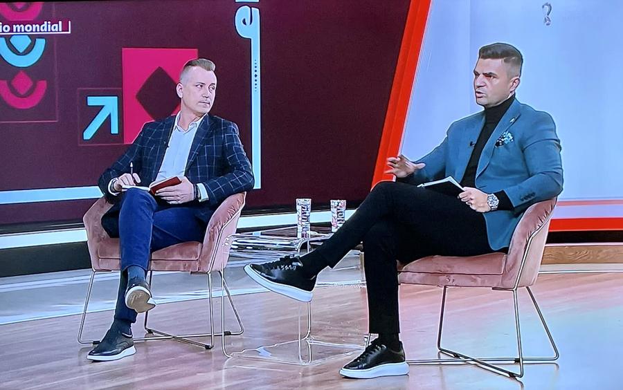 Cătălin Țepelin și fostul internațional Florin Bratu, in studioul TVR Cătălin Țepelin, redactorul-șef GSP, concluzie dură după primul meci de la Campionatul Mondial: „Qatar a jucat PENIBIL! Dacă asta e echipă de Mondiale, eu sunt Mister Olympia”