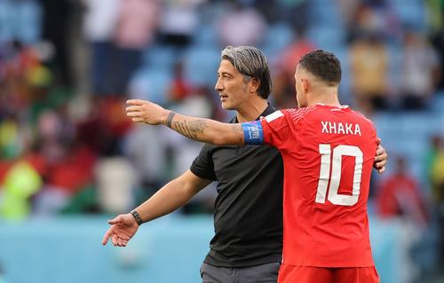 Murat Yakin (stânga) și Granit Xhaka, discuție în contradictoriu Foto: Imago