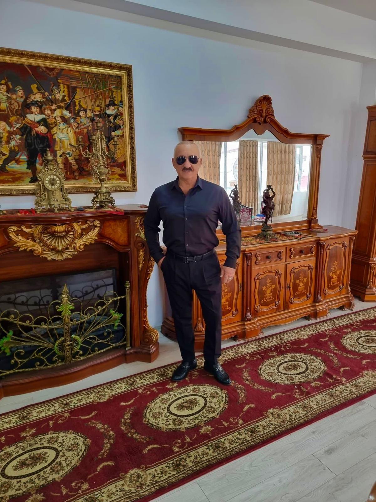 Îl recunoști? Fostul patron al Rapidului a sărbătorit în Giulești victoria cu Dinamo: „Vreau să îi mulțumesc domnului Șucu”