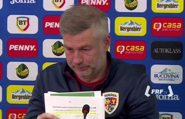 Foile secrete ale lui Edi » Reporterii GSP au surprins la conferința de presă notițele pregătite de selecționer: „Anghel Iordănescu spunea că sunteți...”