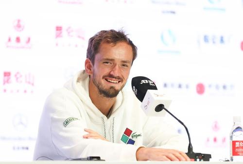 Rusul Daniil Medvedev (27 de ani, 3 ATP) a declarat că vrea să devină șofer de curse după retragerea din tenis.