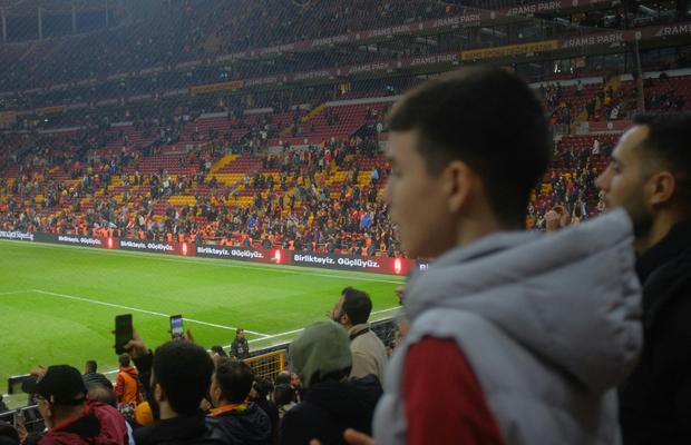 Cum să crești distribuția conținutului live de sport. Strategii pentru ligi și federații