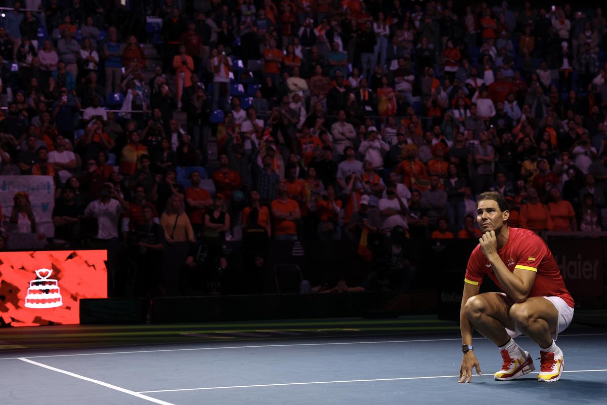 Rafael Nadal s-a retras din tenis! Momente emoționante la Malaga, după ultimul meci al ibericului: „Părăsesc lumea tenisului cu liniște”