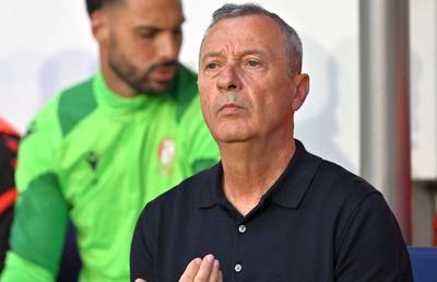 Mircea Rednic a pus tunurile pe un „tricolor”: „Nu e normal. Nu suntem la echipa satelor. Cu Edi nu făcea asta”