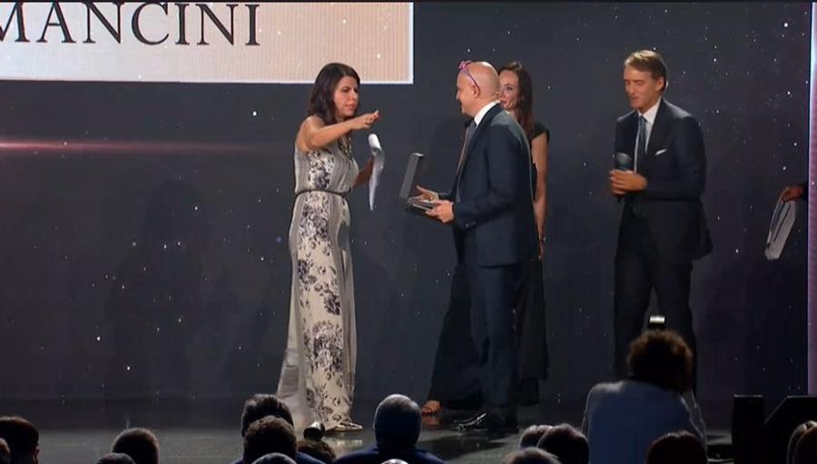 Întâmplare ireală la Gala premiilor Gazzetta dello Sport » Moment à la Anghel Iordănescu, cu Mancini în rolul lui Dan Petrescu!