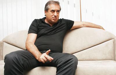 ASTRA - CLINCENI 3-1 // Ioan Niculae, despre banii restanți: „La Interagro avem alte priorități, oameni productivi!” » Discuție directă cu Alibec: „Ce vorbă e asta?!”