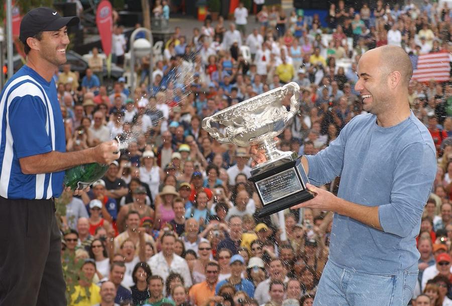 De ce l-a tuns Andre Agassi pe Darren Cahill la Australian Open: „Nu știu dacă mi-a mai crescut părul la fel după”