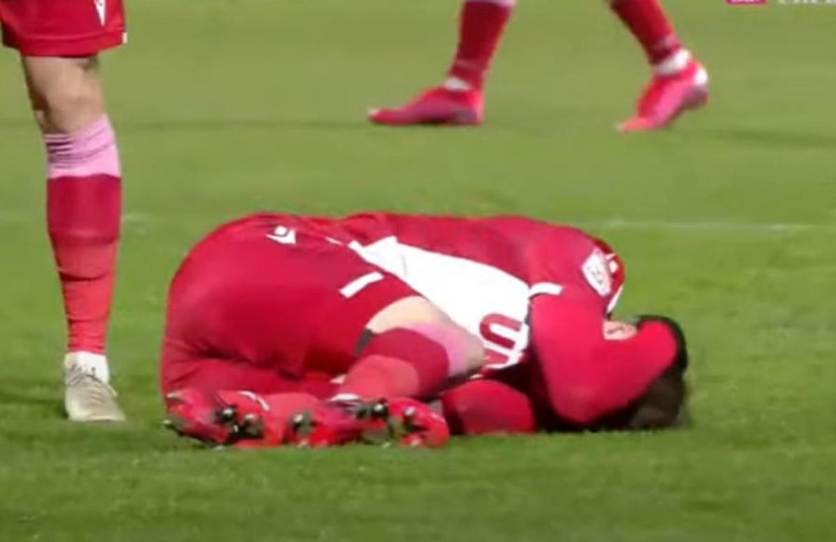 FOTO Cristi Tănase, intrări dure în Clinceni - Dinamo! Hațegan l-a iertat de fiecare dată
